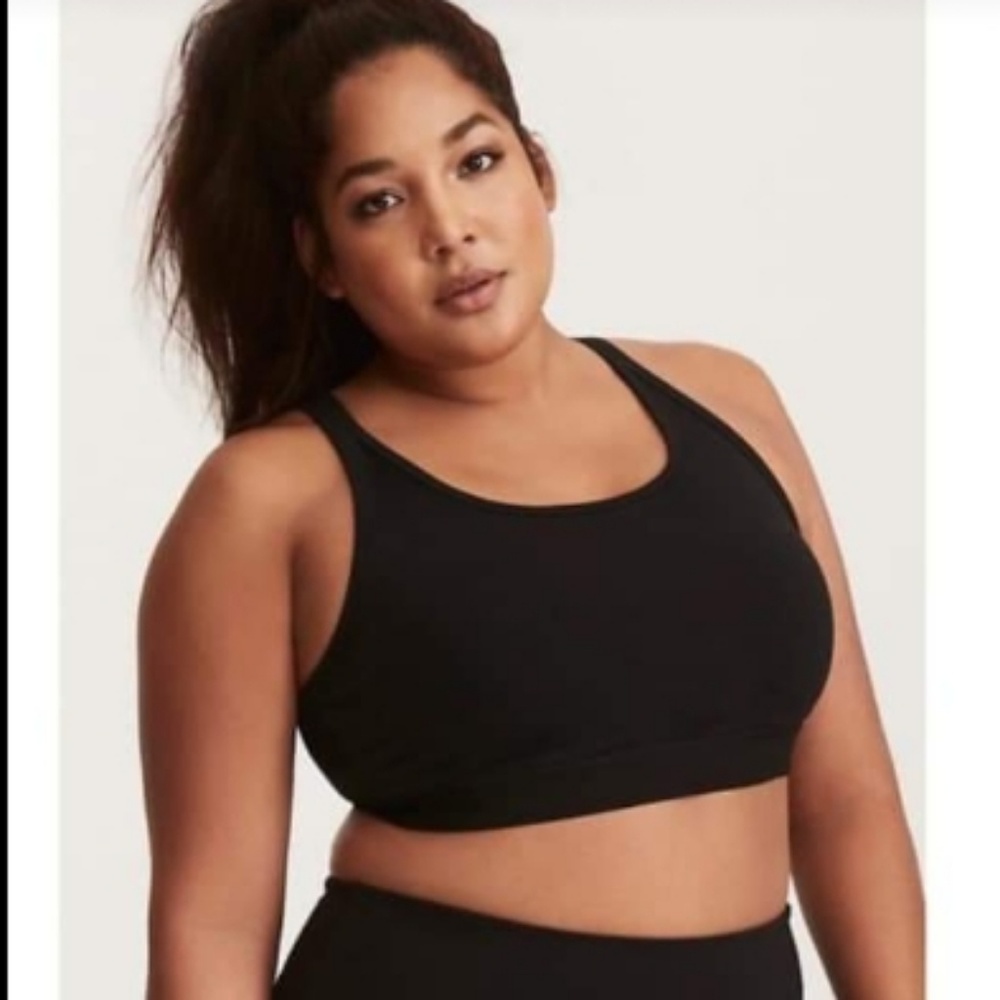 Black Torrid Work Out Bra sz 4 NWOT